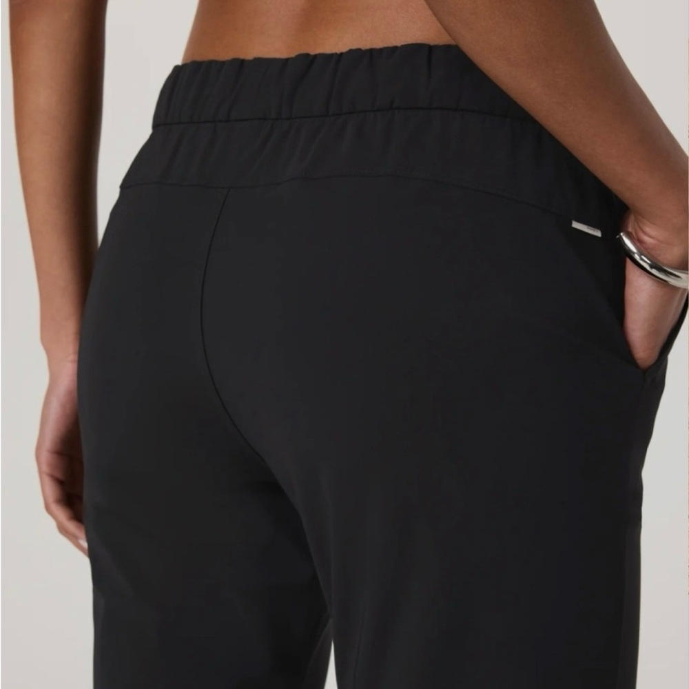 NWT Vuori Miles Ankle Pant Women’s Size XS Black Quick-Dry Stretch ~ $108 - Picture 4 of 14